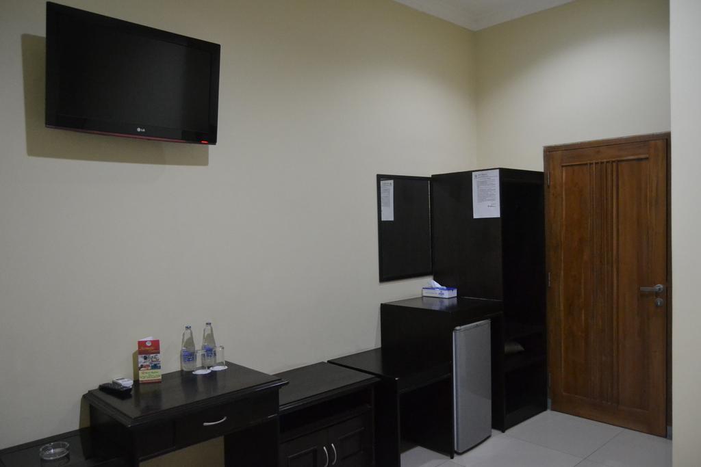 Hotel Khalista Purwakarta Quarto foto